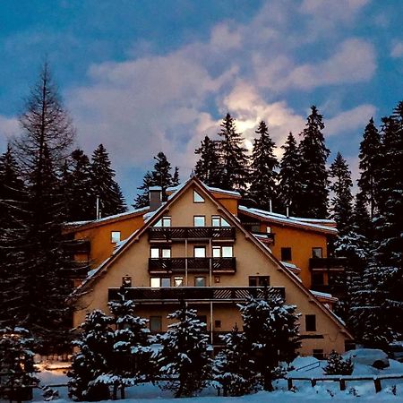 Ski Apartmany Spiezovec Donovaly Exteriör bild