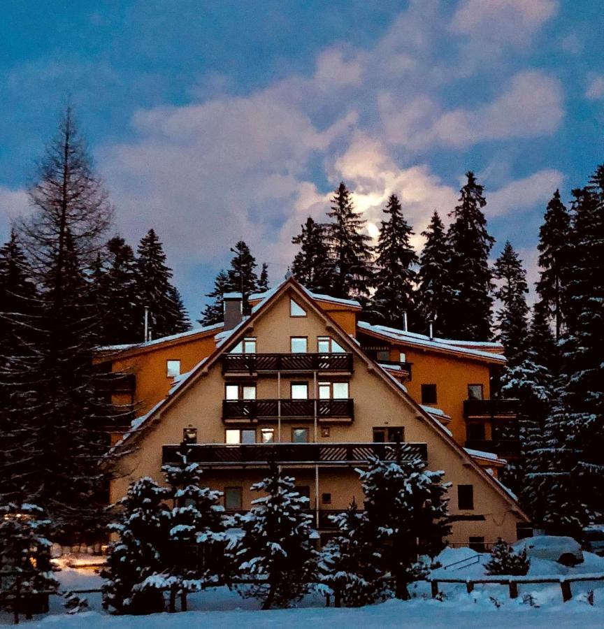 Ski Apartmany Spiezovec Donovaly Exteriör bild